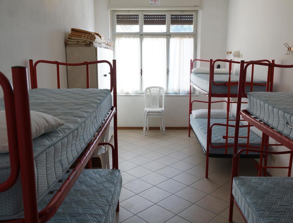Ostello Della Gioventu Benacus Ρίβα ντελ Γκάρντα Δωμάτιο φωτογραφία